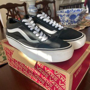 Vans Old Skool Platform Skate Shoe - Black